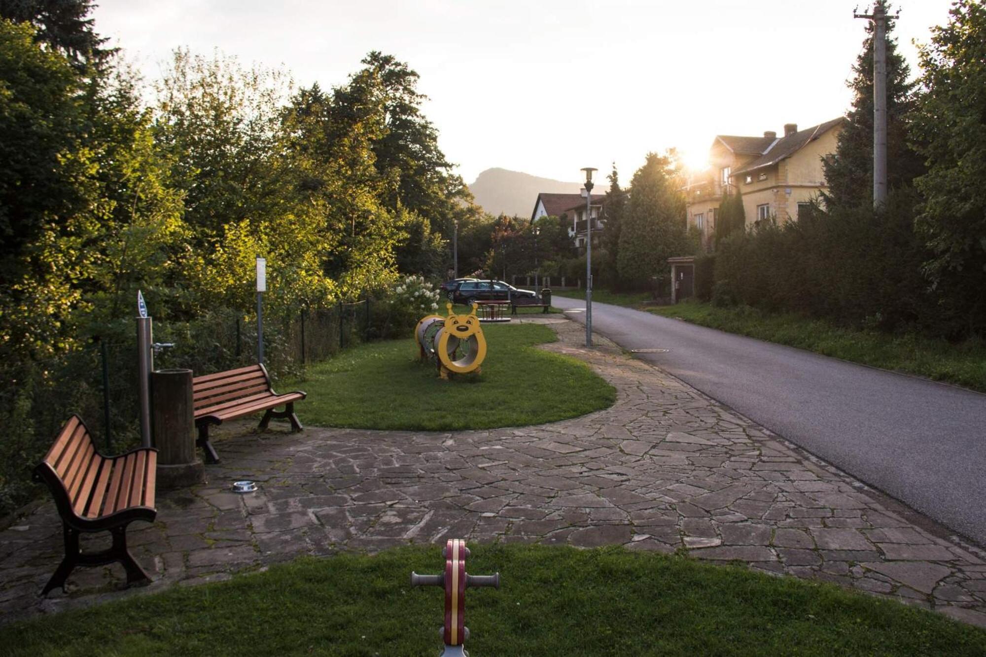 Apartmán Restaurace Na Křižovatce Božanov Exteriér fotografie