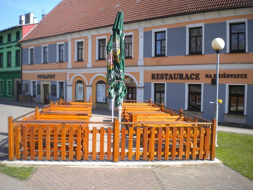 Apartmán Restaurace Na Křižovatce Božanov Pokoj fotografie